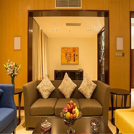 Ocean Spring Grand Metropark Hotel Zhuhai Buitenkant foto