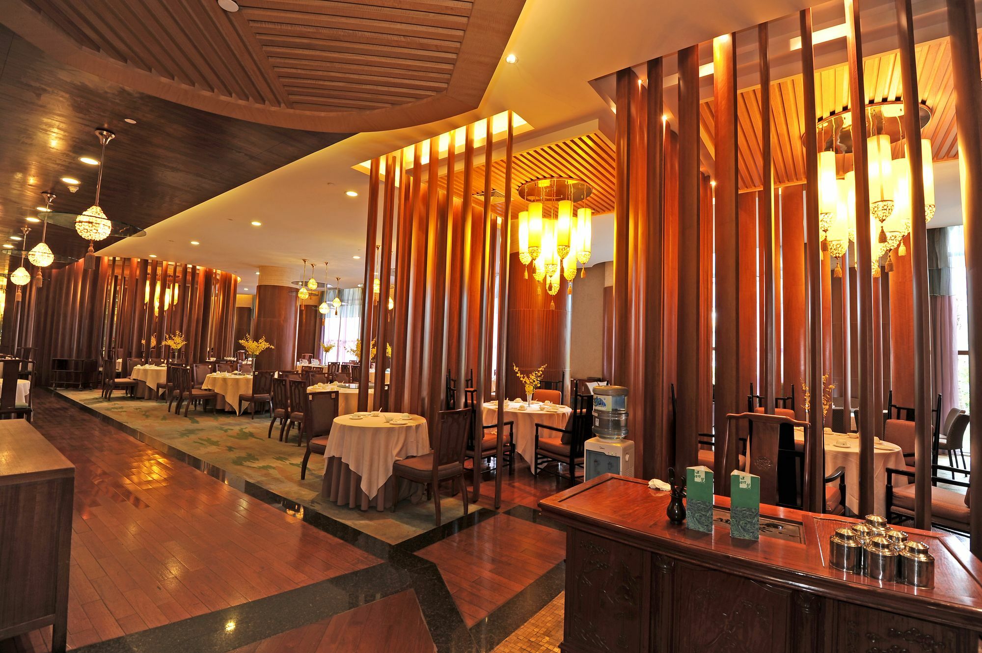 Ocean Spring Grand Metropark Hotel Zhuhai Buitenkant foto